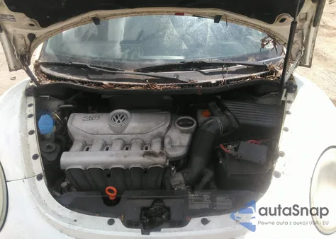 2008 Volkswagen New Beetle Black Tie Edition/Triple White из США, поврежденный, VIN 3VWFW31C98M521453